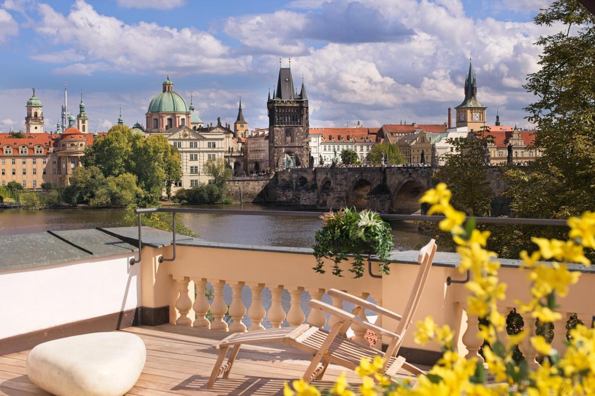 Charles Bridge Apartamento Praga
